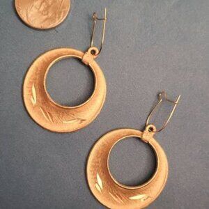 Italian Hoop Earings Gold Plated....Fine Quality